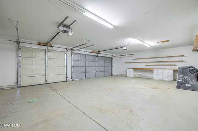 3338 E Avenue H4, Lancaster, CA 93535