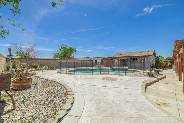 3338 E Avenue H4, Lancaster, CA 93535