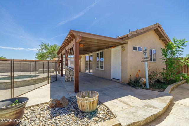 3338 E Avenue H4, Lancaster, CA 93535