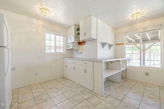 3338 E Avenue H4, Lancaster, CA 93535