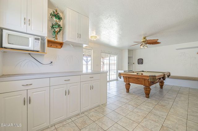 3338 E Avenue H4, Lancaster, CA 93535