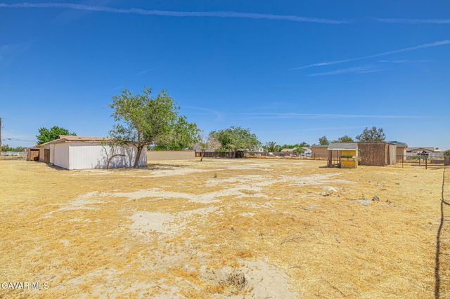 3338 E Avenue H4, Lancaster, CA 93535