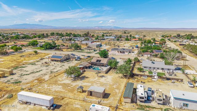 3338 E Avenue H4, Lancaster, CA 93535