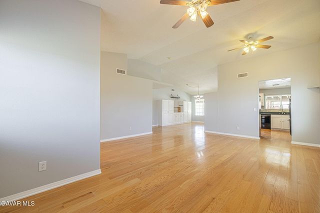 3338 E Avenue H4, Lancaster, CA 93535