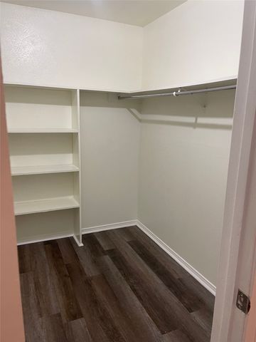 2211 S Vernon Avenue 115, Dallas, TX 75224