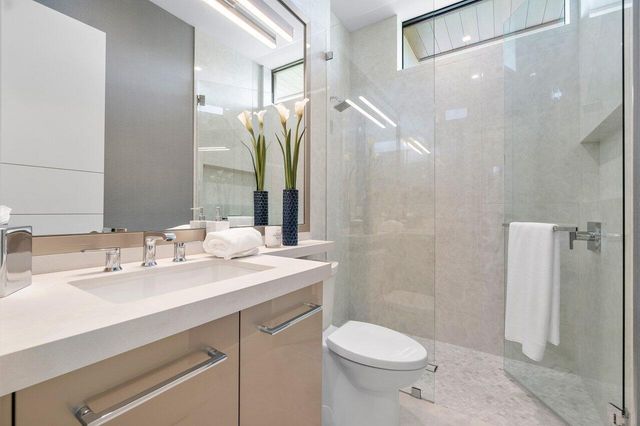 130 NE Wavecrest Way, Boca Raton, FL 33432