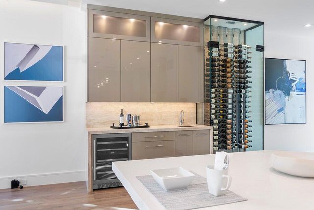 130 NE Wavecrest Way, Boca Raton, FL 33432