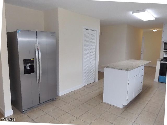 186 Fitzsimmons Hill Road, Elizabethton, TN 37643