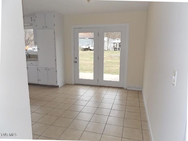 186 Fitzsimmons Hill Road, Elizabethton, TN 37643