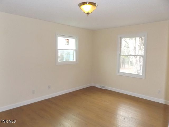 186 Fitzsimmons Hill Road, Elizabethton, TN 37643