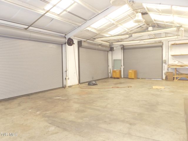 186 Fitzsimmons Hill Road, Elizabethton, TN 37643