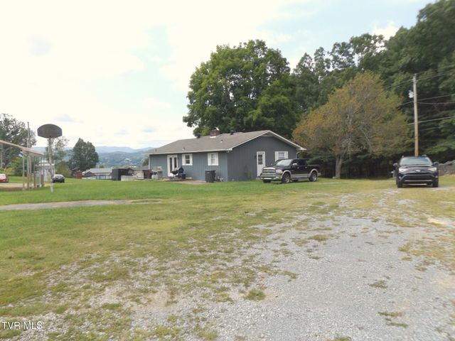 186 Fitzsimmons Hill Road, Elizabethton, TN 37643