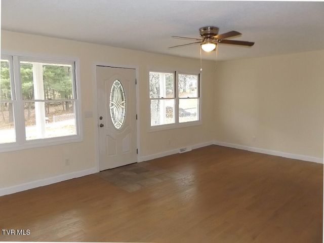 186 Fitzsimmons Hill Road, Elizabethton, TN 37643