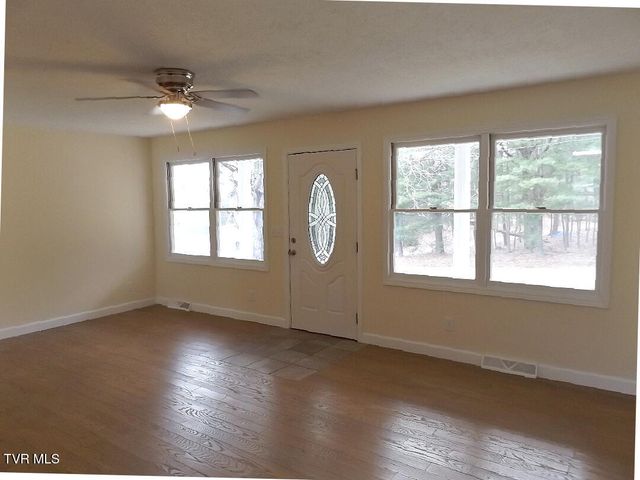 186 Fitzsimmons Hill Road, Elizabethton, TN 37643
