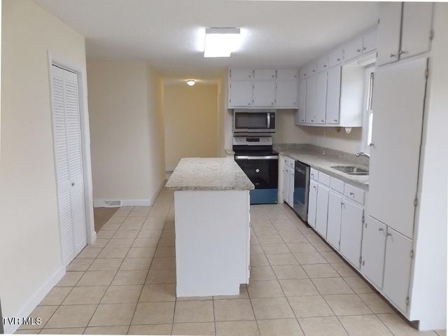 186 Fitzsimmons Hill Road, Elizabethton, TN 37643