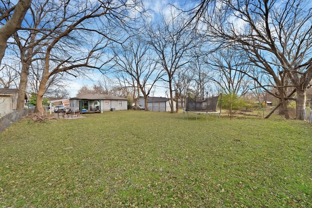 4153 Doyle Lane, Lancaster, TX 75134