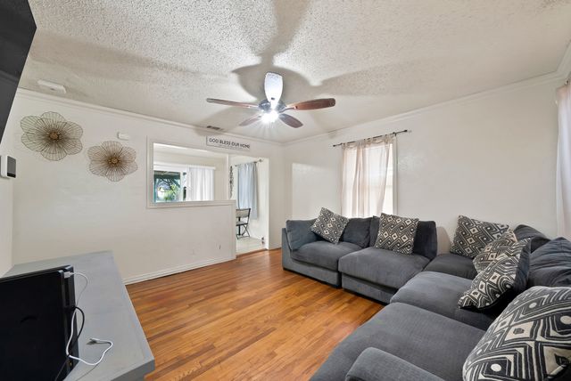 4153 Doyle Lane, Lancaster, TX 75134