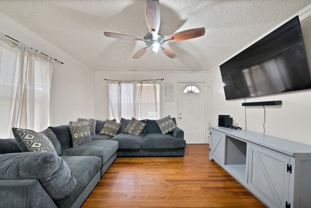 4153 Doyle Lane, Lancaster, TX 75134