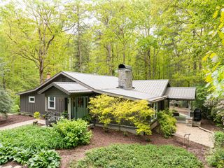 1161 Crab Creek Road, Hendersonville, NC 28739