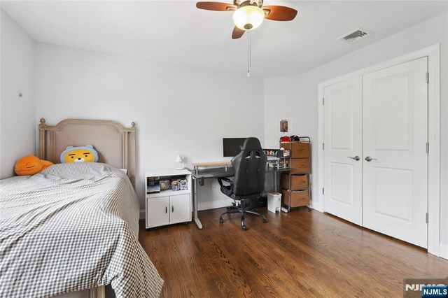 4 Leoson Parkway, Old Tappan, NJ 07675