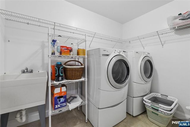 4 Leoson Parkway, Old Tappan, NJ 07675