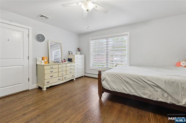 4 Leoson Parkway, Old Tappan, NJ 07675