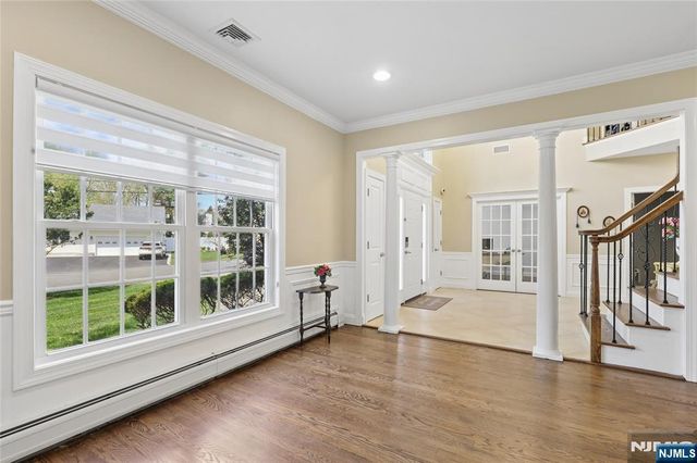 4 Leoson Parkway, Old Tappan, NJ 07675