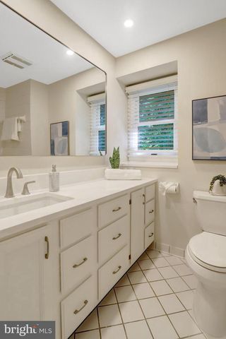 8407 BRIAR CREEK DR, Annandale, VA 22003