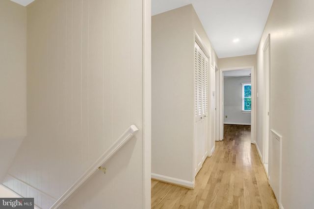 8407 BRIAR CREEK DR, Annandale, VA 22003