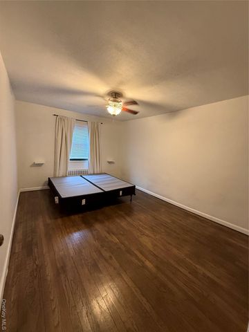 163-04 17th Avenue Lower, Whitestone, NY 11357