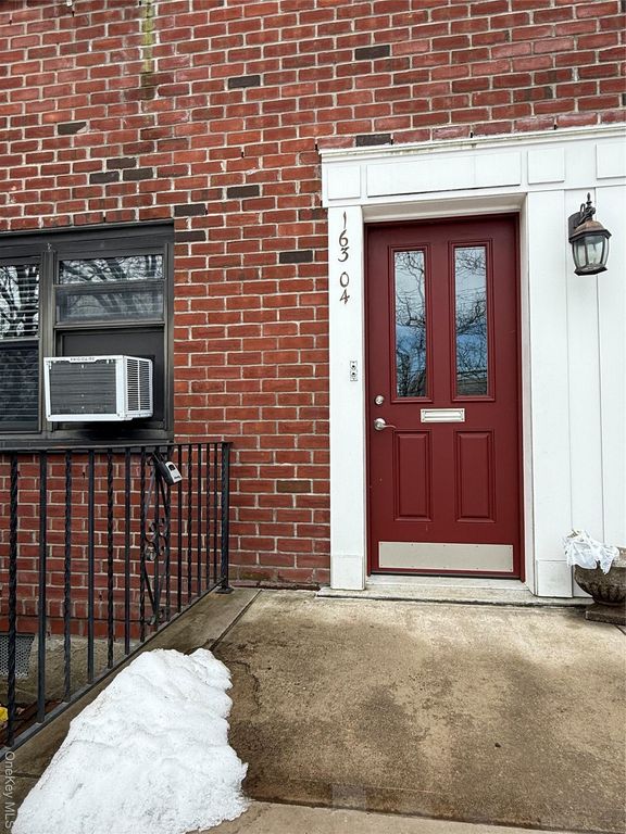 163-04 17th Avenue Lower, Whitestone, NY 11357