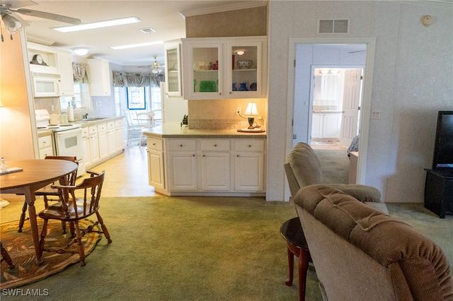 933 YACHT CLUB WAY, Moore Haven, FL 33471