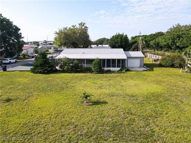 933 YACHT CLUB WAY, Moore Haven, FL 33471