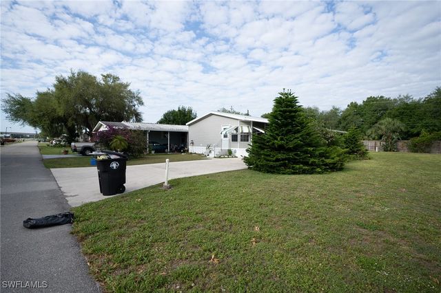 933 YACHT CLUB WAY, Moore Haven, FL 33471