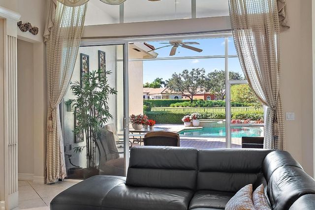 7947 Via Villagio, West Palm Beach, FL 33412