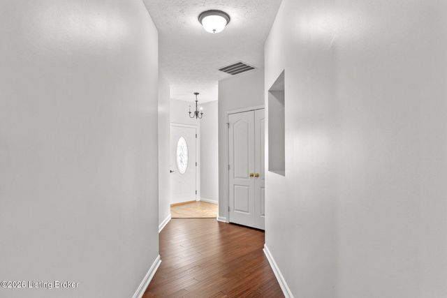 7500 Autumn Pointe Dr UNIT 104, Louisville, KY 40214