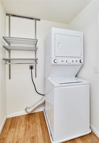 70 Round Table Court, Winfield, MO 63389