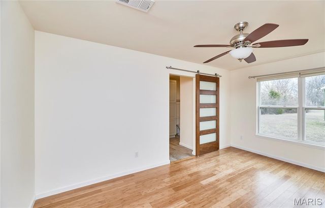 70 Round Table Court, Winfield, MO 63389