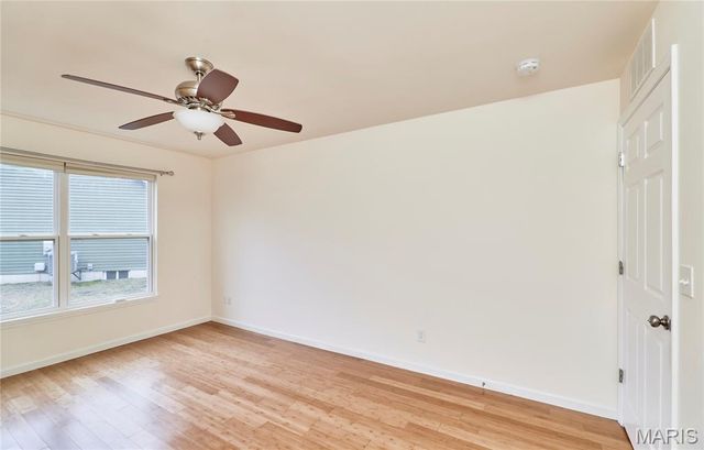 70 Round Table Court, Winfield, MO 63389