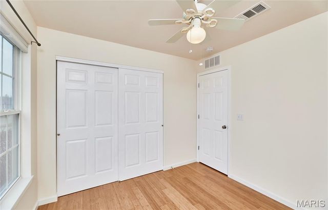 70 Round Table Court, Winfield, MO 63389