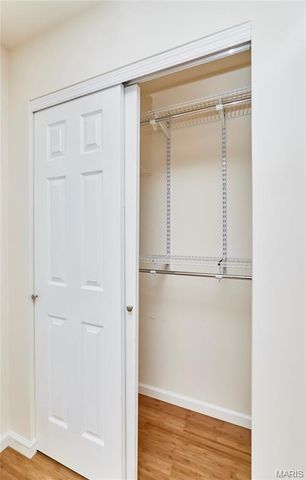 70 Round Table Court, Winfield, MO 63389