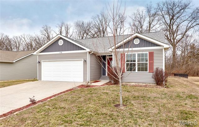 70 Round Table Court, Winfield, MO 63389