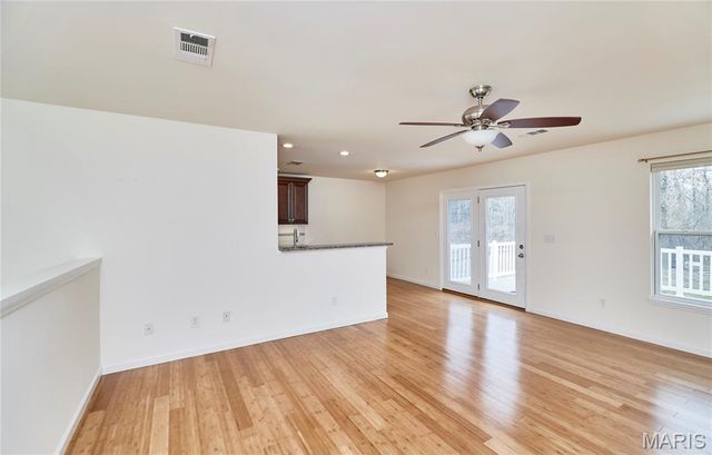 70 Round Table Court, Winfield, MO 63389