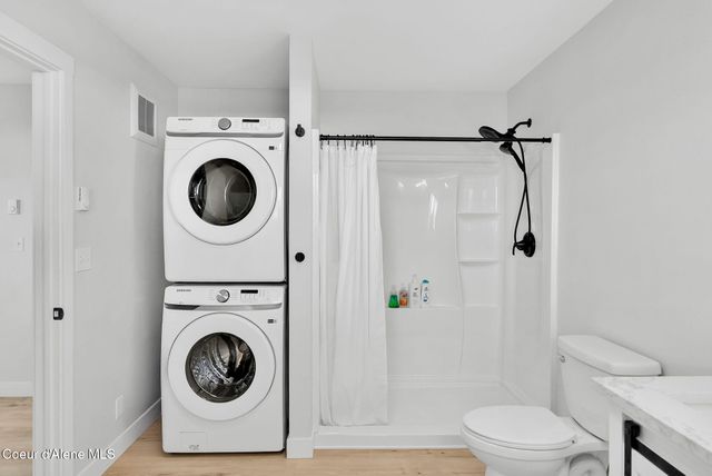 1810 W Honeysuckle AVE, Hayden, ID 83835