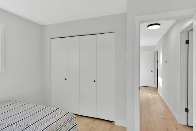 1810 W Honeysuckle AVE, Hayden, ID 83835