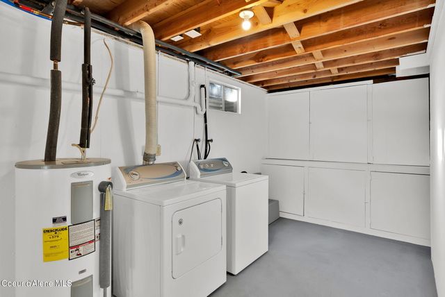 1810 W Honeysuckle AVE, Hayden, ID 83835