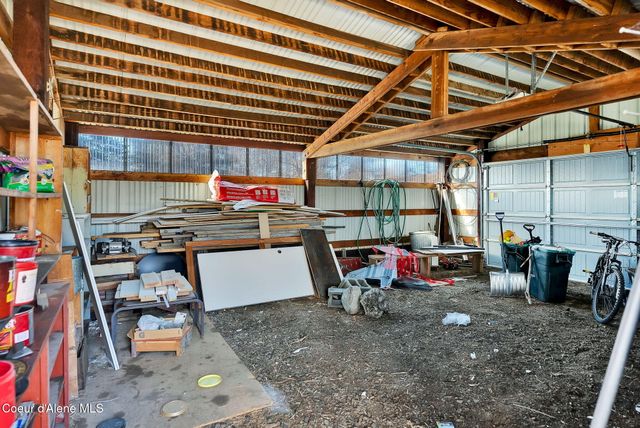 1810 W Honeysuckle AVE, Hayden, ID 83835