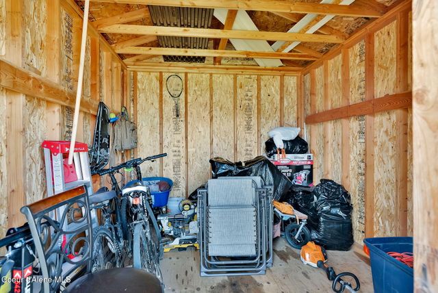 1810 W Honeysuckle AVE, Hayden, ID 83835