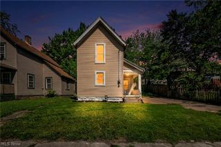 1 Smith Court, Elyria, OH 44035