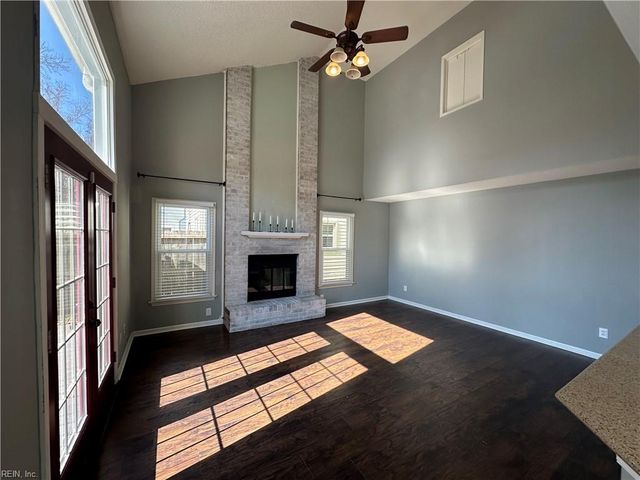 3265 Twinflower LN, Virginia Beach, VA 23453